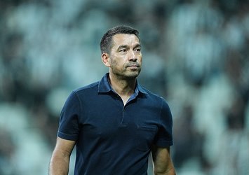 Bronckhorst: Maçı kazanacak oyun...