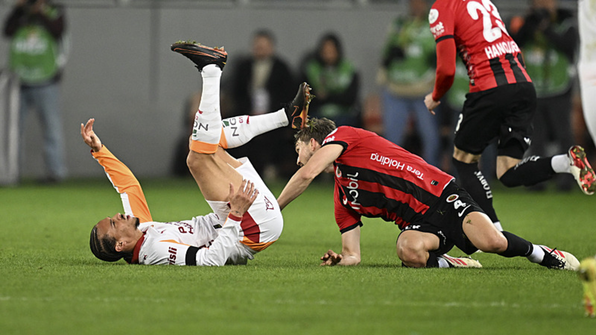 Galatasaray'dan flaş paylaşım! "Sahada ender görülen bir şekilde…"
