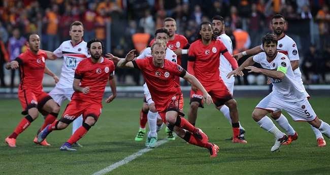 Erman Toroğlu’ndan şok iddia