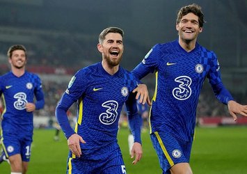 Chelsea 2 golle turladı!