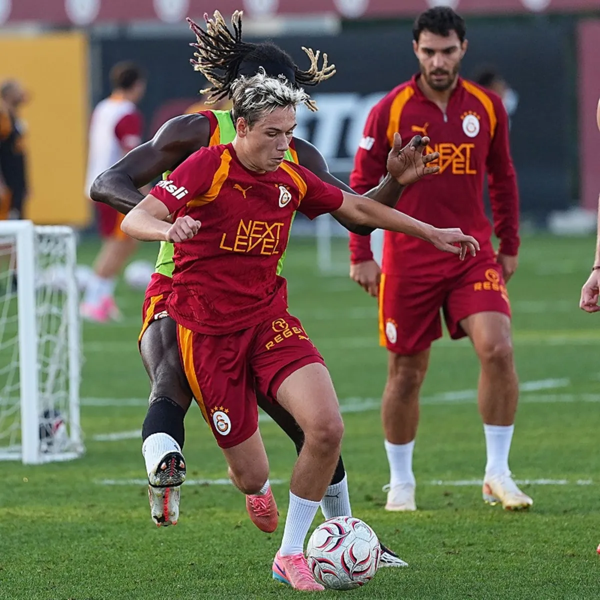 Galatasaray, Göztepe Maçı Hazırlıklarına Başladı, Batrakov İlk Kez Sahada