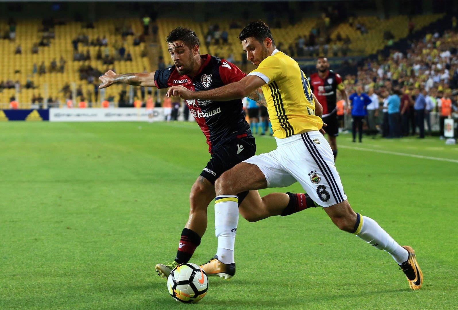 Fenerbahçe’de iki transfer daha