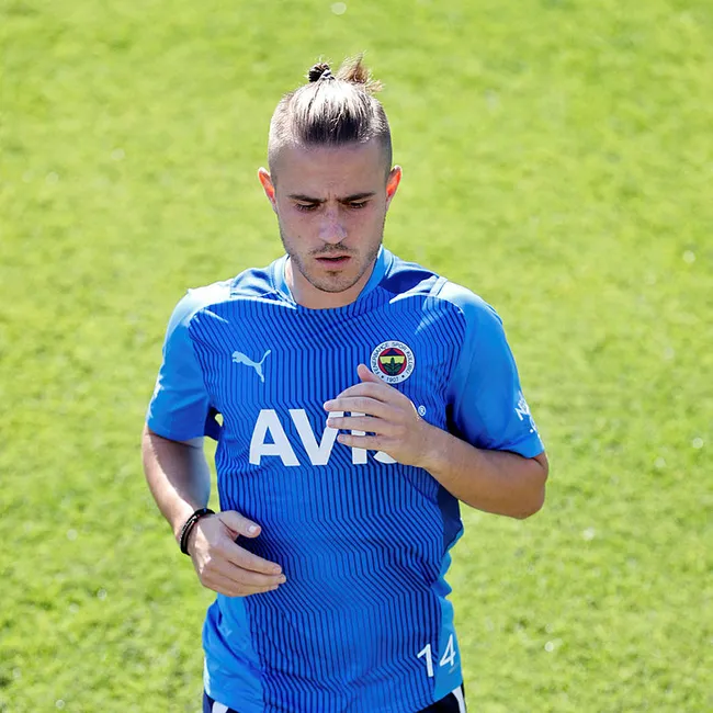 Son dakika spor haberi: Fenerbahçe'de Pelkas ve Miguel Crespo idmana çıktı! - 1