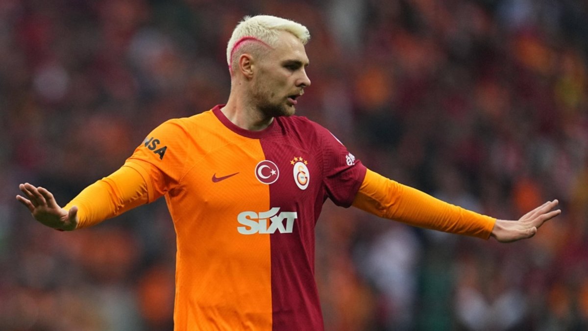 TRANSFER HABERİ: Galatasaray'da bir ayrılık daha! Çizme'den talip... TRANSFER HABERİ: Galatasaray'da bir ayrılık daha! Çizme'den talip...