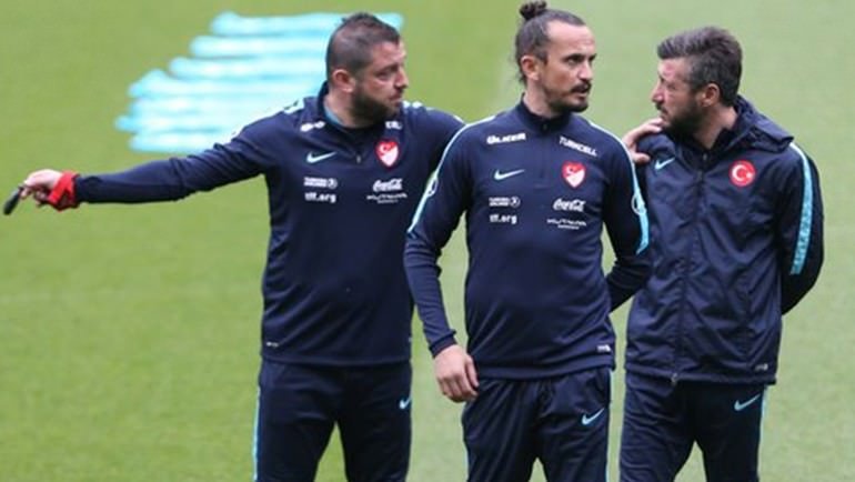 Erman Toroğlu: Burak Yılmaz, Tümer Metin’i dövdü