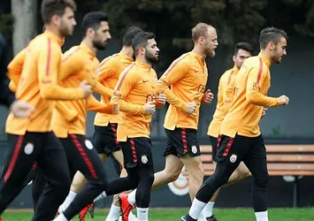 Galatasaray'da derbi hazırlıkları sürüyor