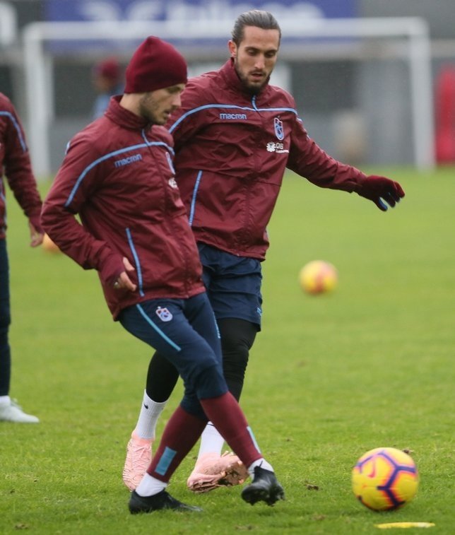 Ozan Kabak, İtalya’ya hazır