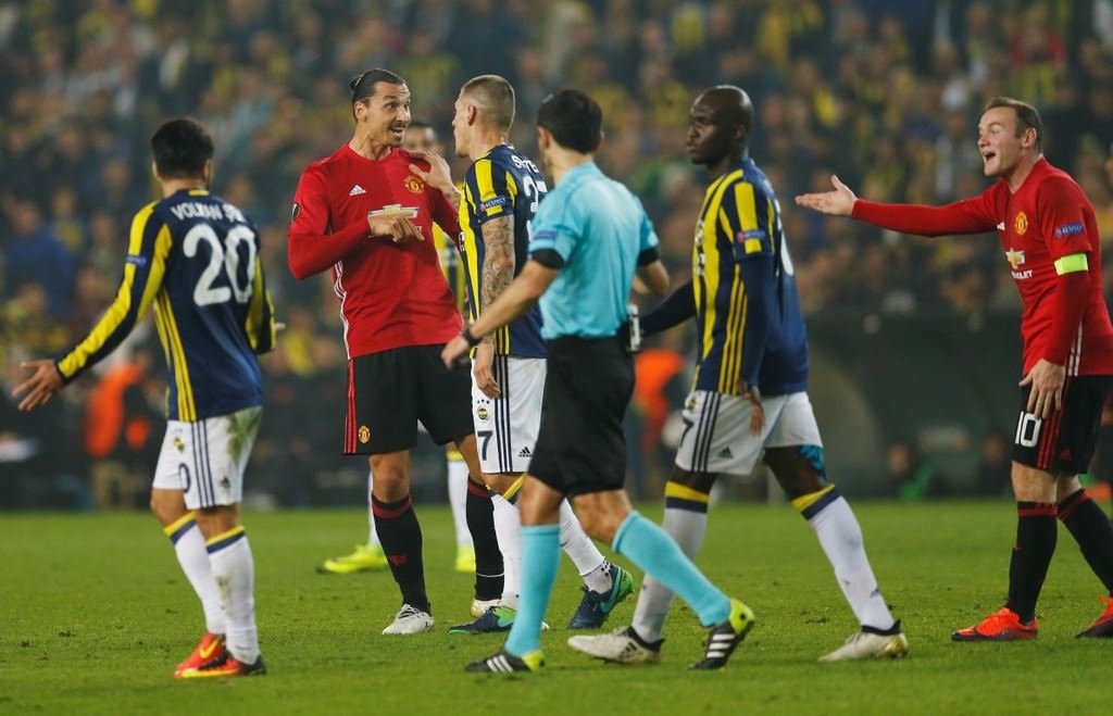 Fenerbahçe - Manchester United maçından kareler