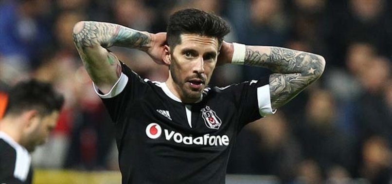 Beşiktaş'tan Jose Sosa iddialarına resmi açıklama geldi!