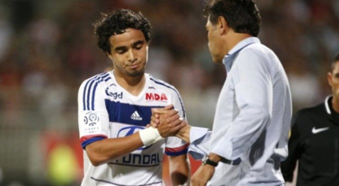 Beşiktaş sağ beke Rafael Da Silva’yı istiyor!