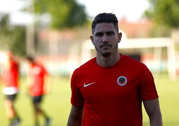 Mert Çetin atağı