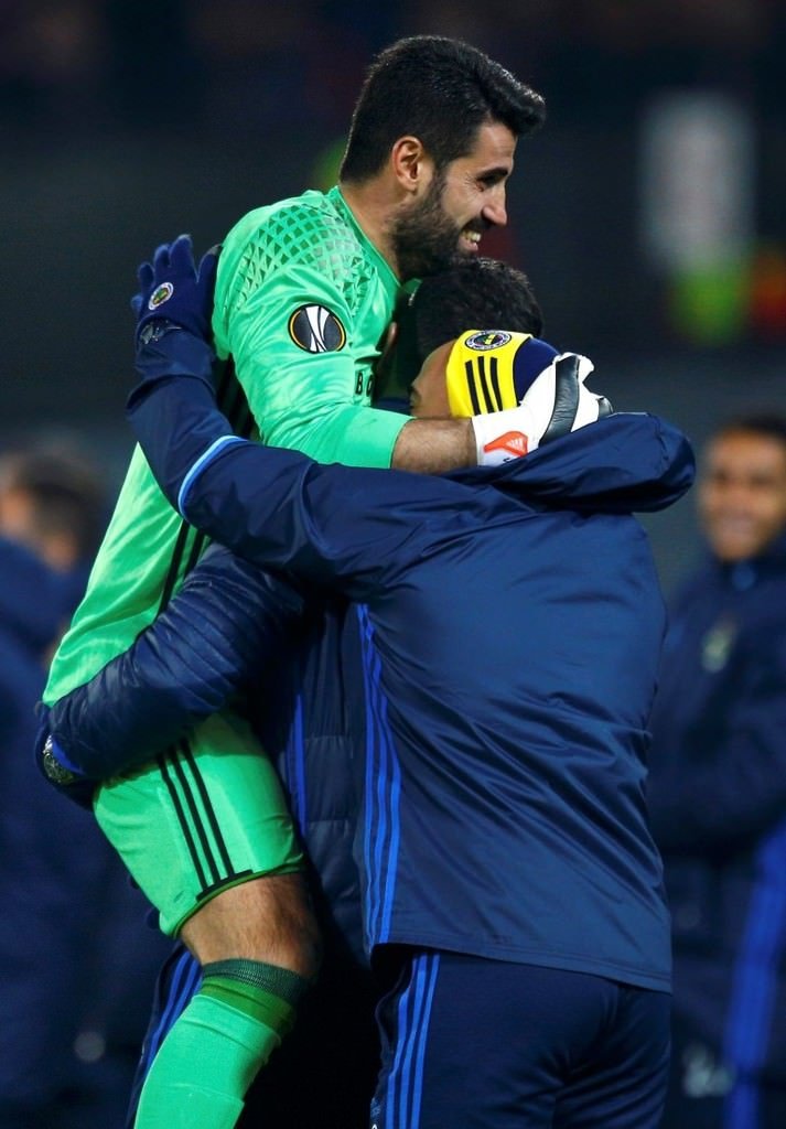 Feyenoord - Fenerbahçe mücadelesinden kareler