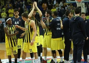 Fenerbahçe, Olympiakos'u devirdi