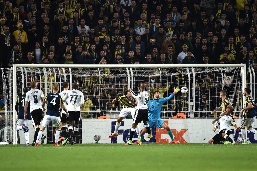 Fenerbahçe-Krasnodar karşılaşmasından kareler