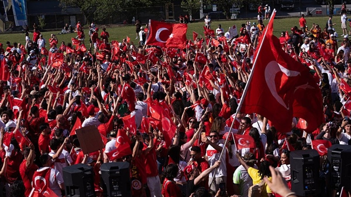 Türk taraftarlar, Avustralya maçı için BC Place Vancouver Stadyumu'na yürüdü!