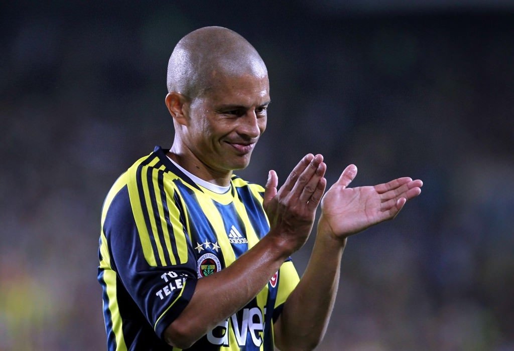 Alex de Souza ağzını fena bozdu!