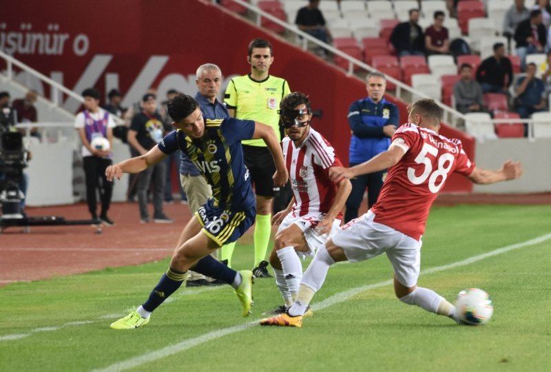 Sivasspor - Fenerbahçe maçından kareler