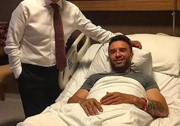 Gökhan Gönül ameliyat oldu