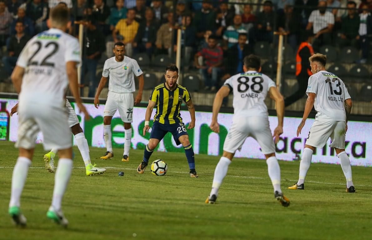 TM Akhisarspor - Fenerbahçe maçından kareler