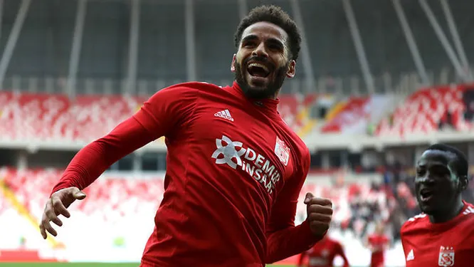 Galatasaray 3. transferi de bitirdi! - 1