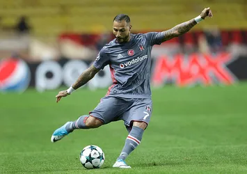 Quaresma'dan F.Bahçe ve G.Saray'a mesaj