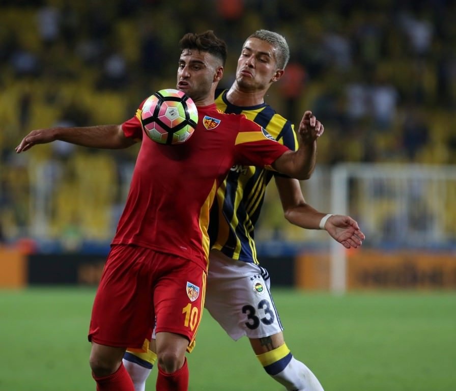 Beşiktaş, Deniz Türüç ile anlaştı