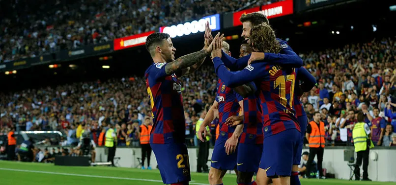 Barcelona Valencia'yı farklı yendi