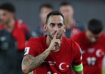 G.Saray'dan Hakan Çalhanoğlu açıklaması! Transfer...