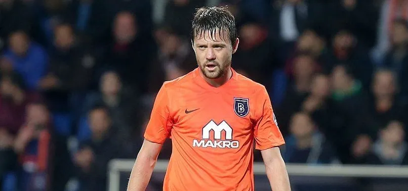 Uğur Uçar 1 yıl daha Medipol Başakşehir'de!