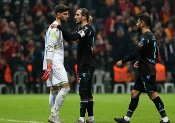 'Başını dik tut!'