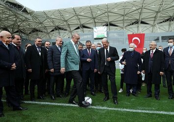 İzmir'in yeni incisi! Alsancak Stadyumu hayırlı olsun