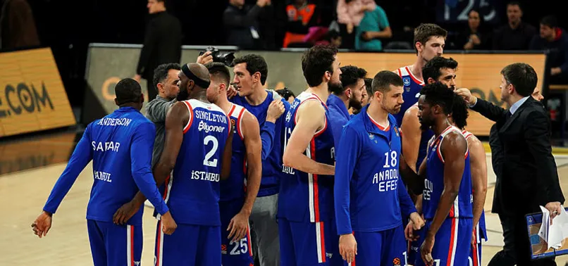Anadolu Efes Olympiakos'u ağırlayacak