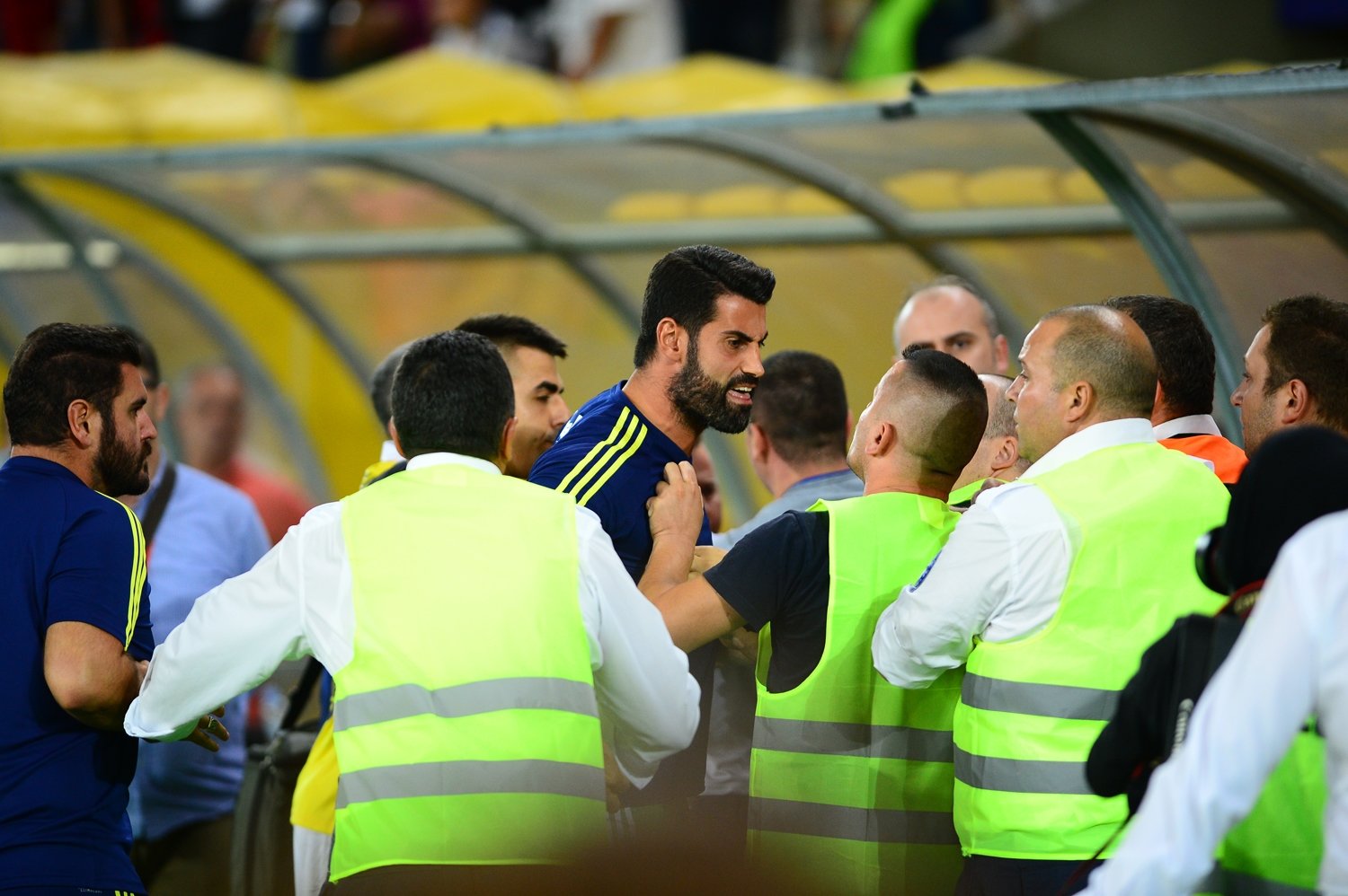 Vardar-Fenerbahçe maçı sonrası gerilim!