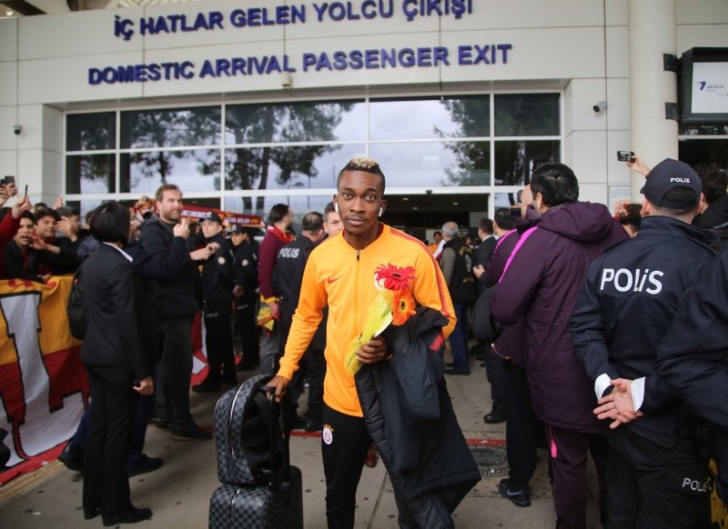 Galatasaray’da dev transfer harekatı!