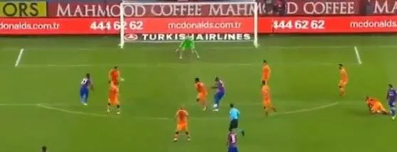 Trabzonspor Galatasaray maçında penaltı bekledi! İşte o pozisyon - 1
