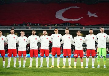 UEFA'dan Türkiye'ye tribün cezası