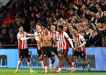 PSV'den Napoli'ye ağır darbe!