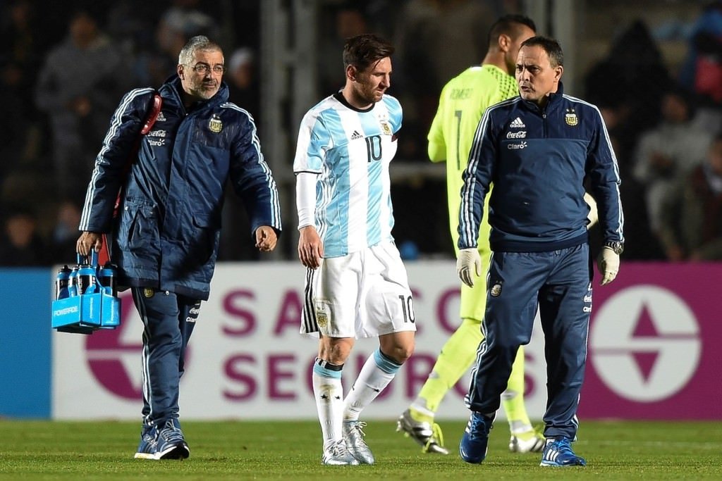 Messi milli maçta sakatlandı