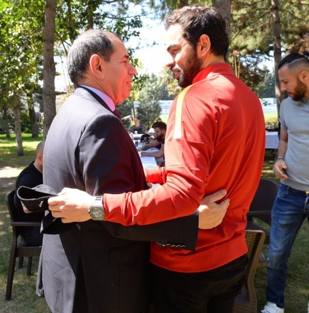 ’’Selçuk İnan’la yollar ayrılıyor’’