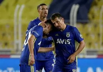Emre kolları sıvadı