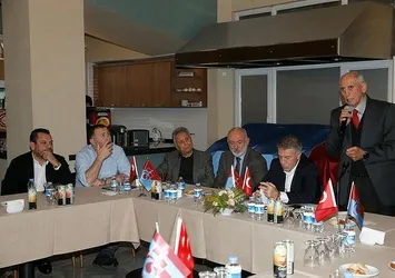 Sümer: Çimşir’in yanında durun