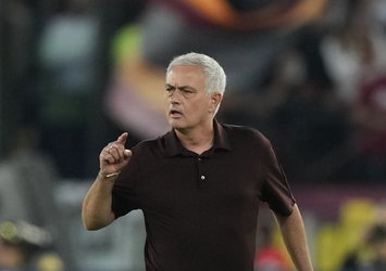G.Saray'da sol bek operasyonu! Mourinho kadroda düşünmüyor