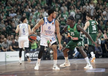 Panathinaikos 75-67 Anadolu Efes (MAÇ SONUCU-ÖZET)