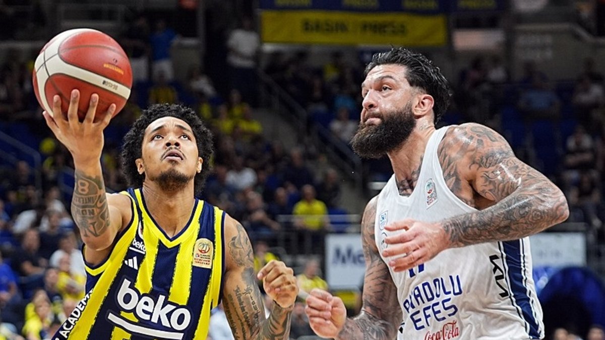 Fenerbahçe Beko evinde Anadolu Efes'i son anlarda devirdi! İşte maçın özeti