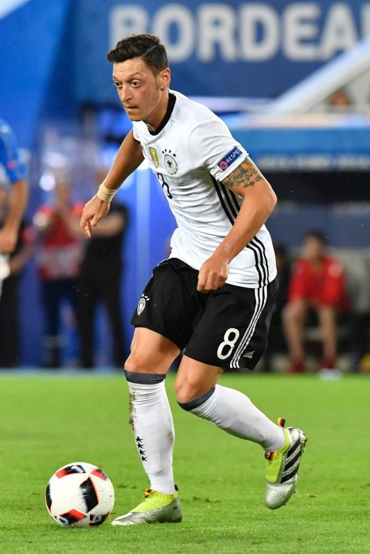 Mesut Özil’den olay paylaşım!