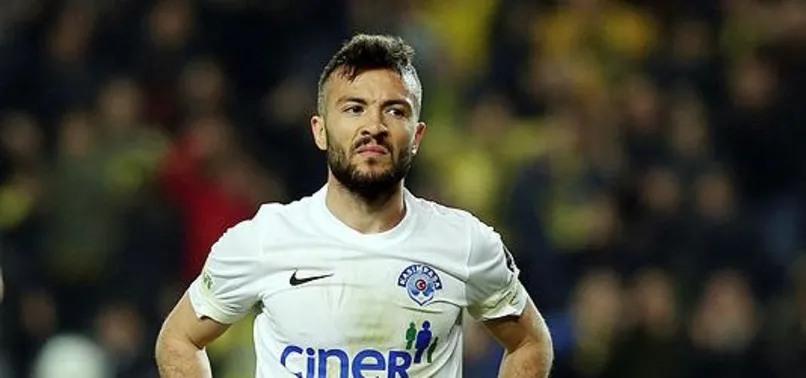 Kasımpaşa Özgür Çek ile yollarını ayırdı