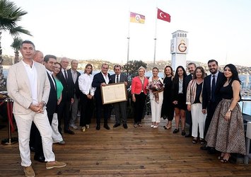 G.Saray'da Fatih Terim'in 50. yıl kutlaması!