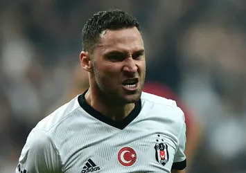 Dusko Tosic’e bıçaklı tehdit!