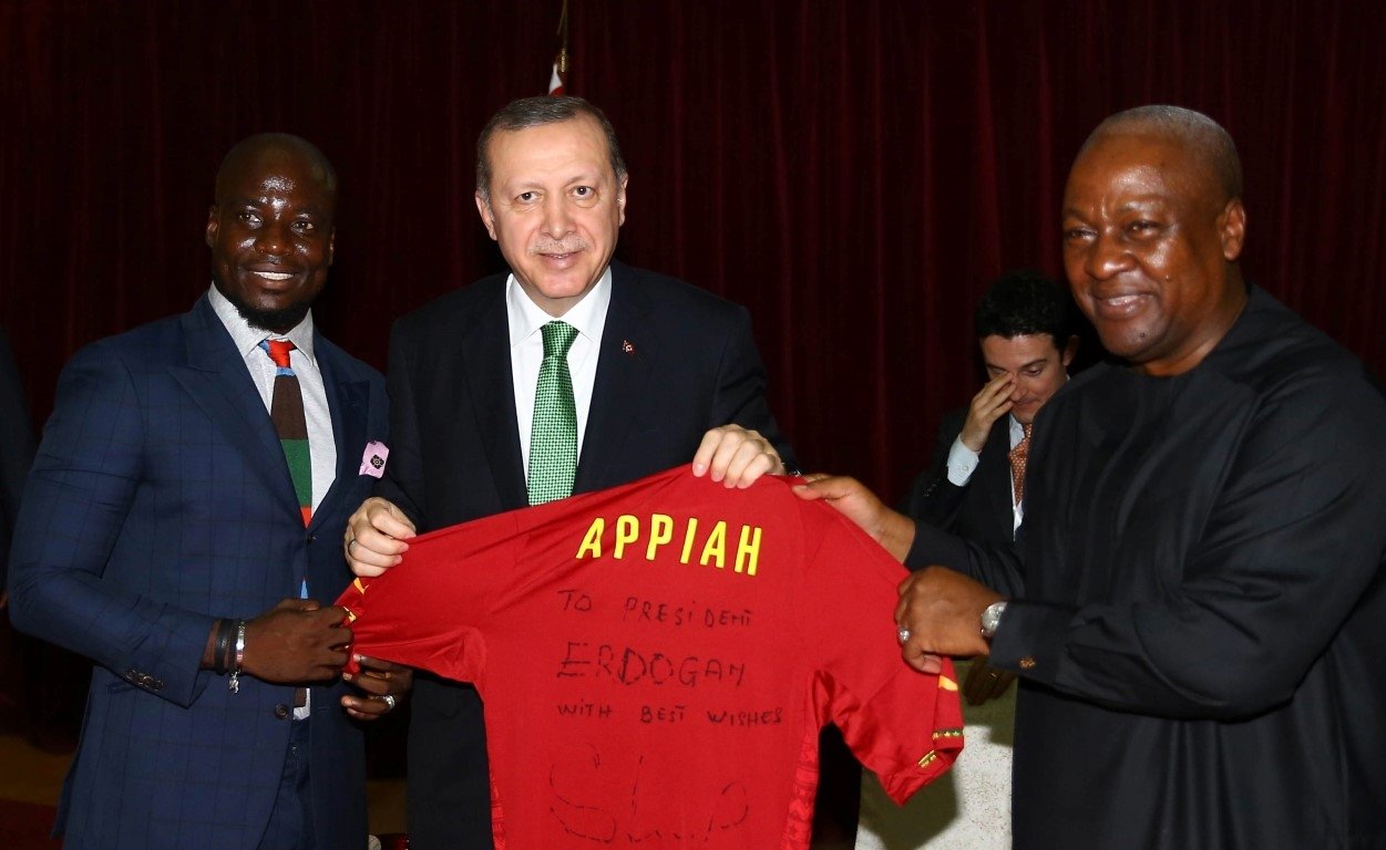 Stephen Appiah’tan Aziz Yıldırım itirafı