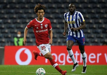 Cimbom'a Japon ön libero! Temaslar hızlandı...